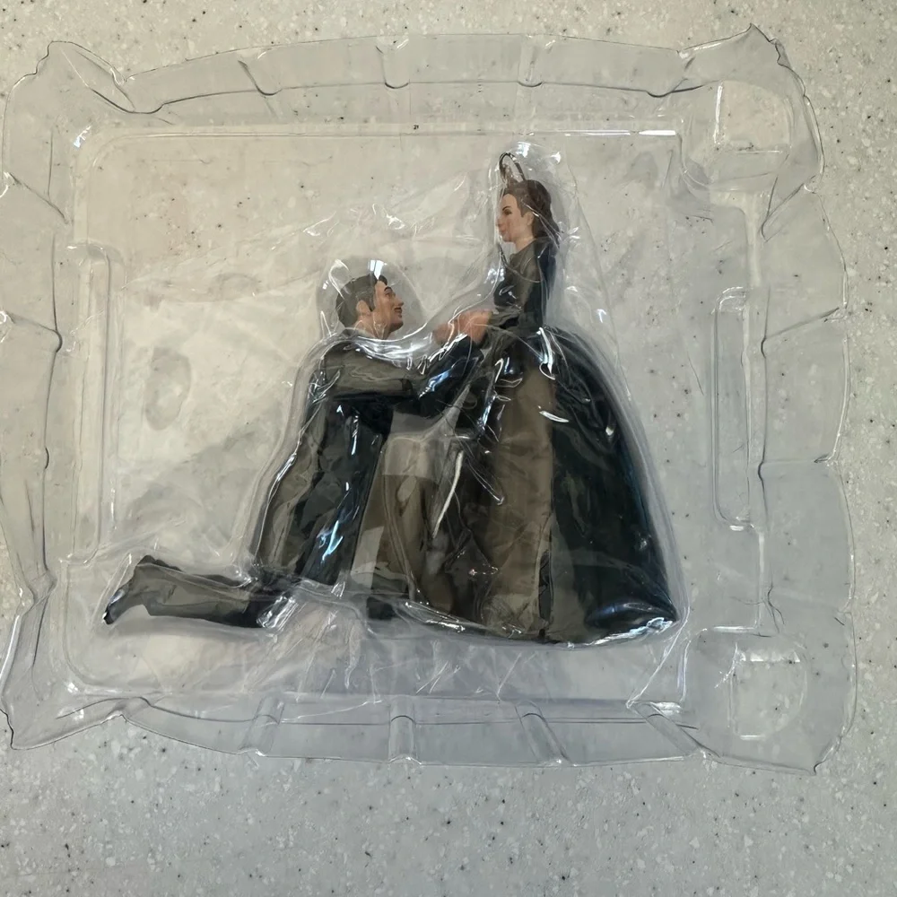 Hallmark Keepsake Scarlett O’Hara & Rhett Butler Christmas Ornament Collectible